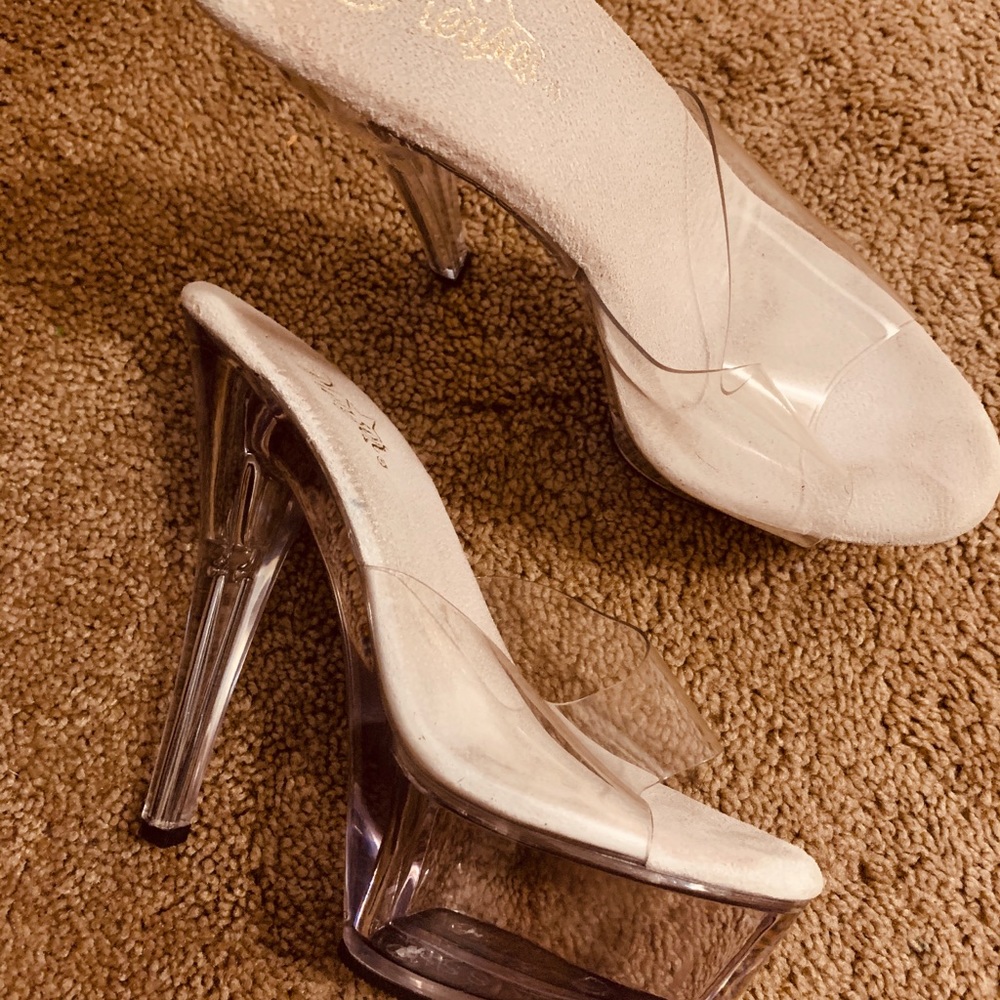 Pleaser heels